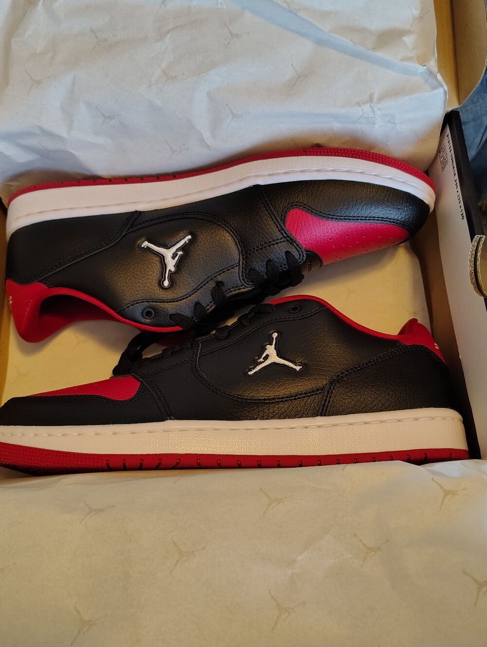 Jordans Men's Court Connect ( Men's Size 11.5) NWT